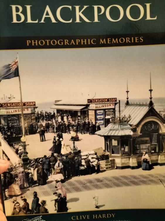 blackpoolbook.thumb.jpg.7111ad500b3d4a6e60adb1cd5a35d8fb.jpg