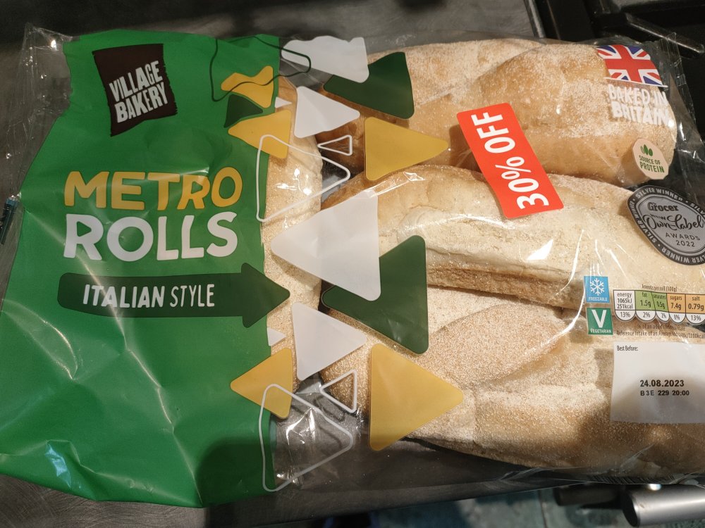metrorolls.thumb.jpg.4cd12e0932061be614df8f403ae6f60b.jpg