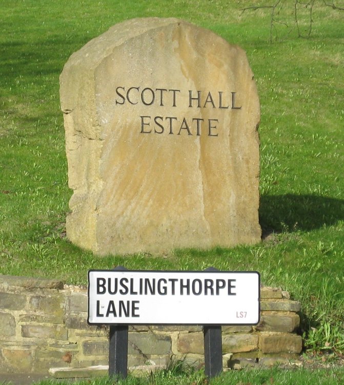 Scott_Hall_Estate_South_Boundary_Marker.jpg
